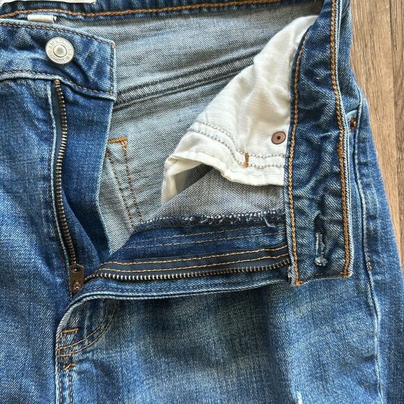 Abercrombie & Fitch Curve Love The Mom High Rise Jeans - Picture 3 of 5